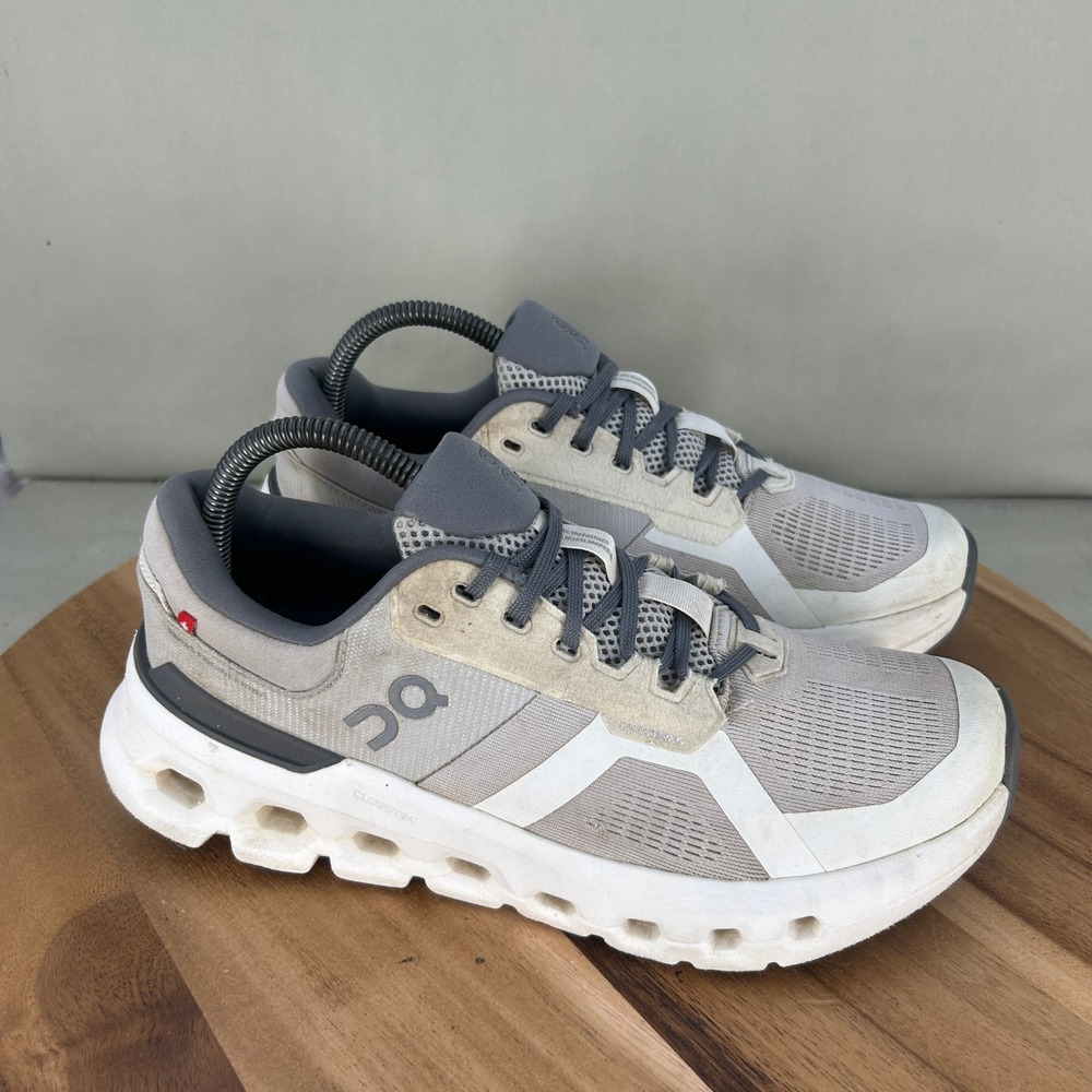 On Cloudgo Mens Running Shoes Grey White Size 7.5 Cushioned Comfort